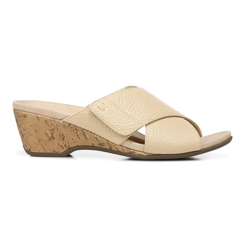 Vionic Women's Leticia Wedge Sandal - Semolina